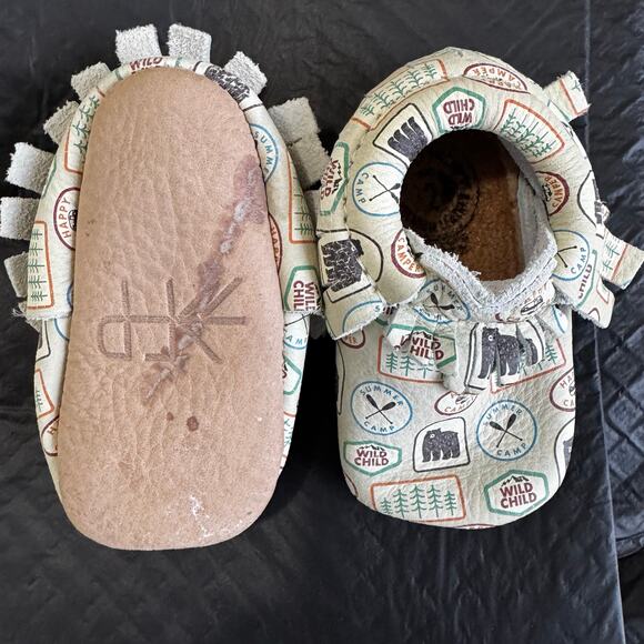 Freshly Picked Soft Sole Leather Moccasins Baby Size 2 US Size 4  6-12 Months - Picture 3 of 11